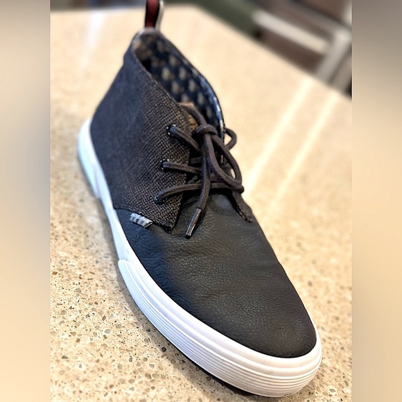 Ben Sherman Chukka boot size 8.5 fabric upper rubber outersole. Brown Plaid/Blk - Picture 8 of 16